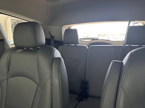 Used 2021 Buick Enclave Essence w/ Sound and Sites Package FWD image 39