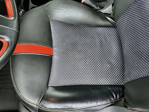 Used 2014 FIAT 500 e w/ Esport Package FWD image 17