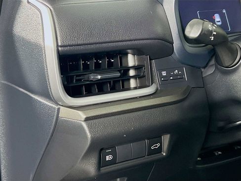 Used 2024 Toyota Grand Highlander XLE image 10