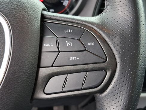 Certified 2022 Dodge Challenger SXT w/ Blacktop Package image 21