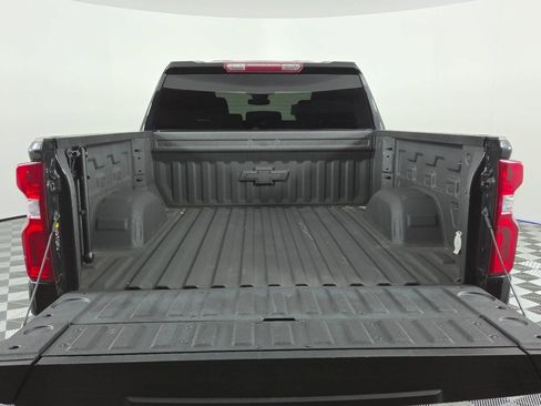 Used 2023 Chevrolet Silverado 1500 RST AWD/4WD image 7