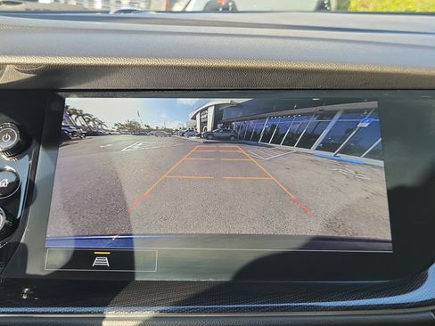 Used 2023 Buick Envision Essence image 10