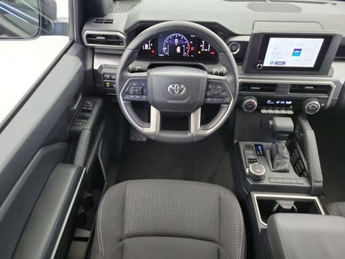 Used 2026 Toyota 4Runner SR5 AWD/4WD image 15
