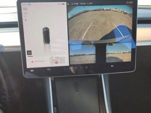 Used 2020 Tesla Model 3 Standard Range Plus image 18