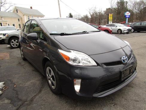Used 2015 Toyota Prius Four image 36