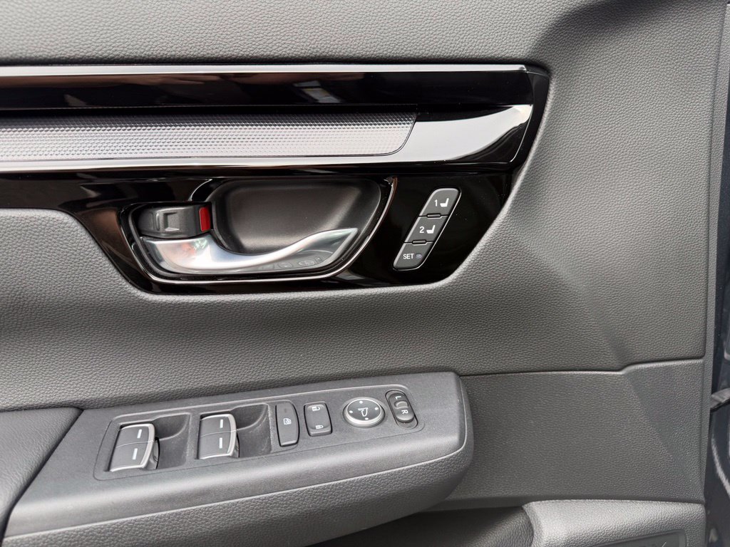 Used 2026 Honda CR-V Sport Touring image 12