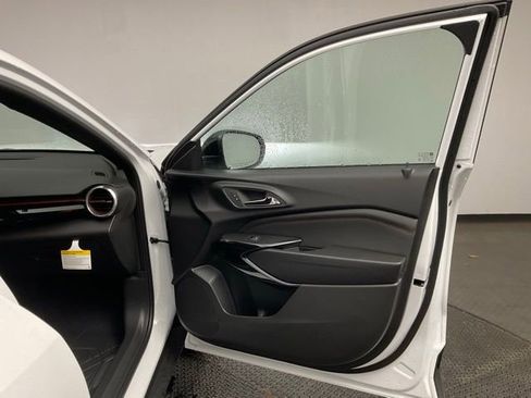 New 2026 Chevrolet Trax RS FWD image 21
