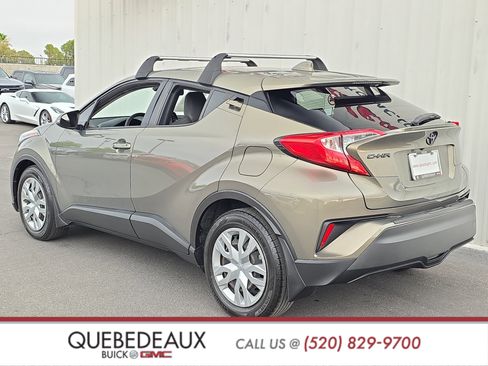 Used 2021 Toyota C-HR LE FWD image 5