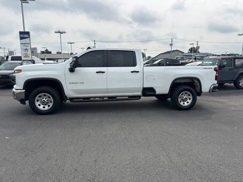 Used 2025 Chevrolet Silverado 3500 W/T w/ WT/CX Safety Package AWD/4WD image 3