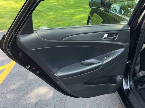 Used 2011 Hyundai Sonata SE w/ Navigation & Sunroof Pkg 4 FWD image 14