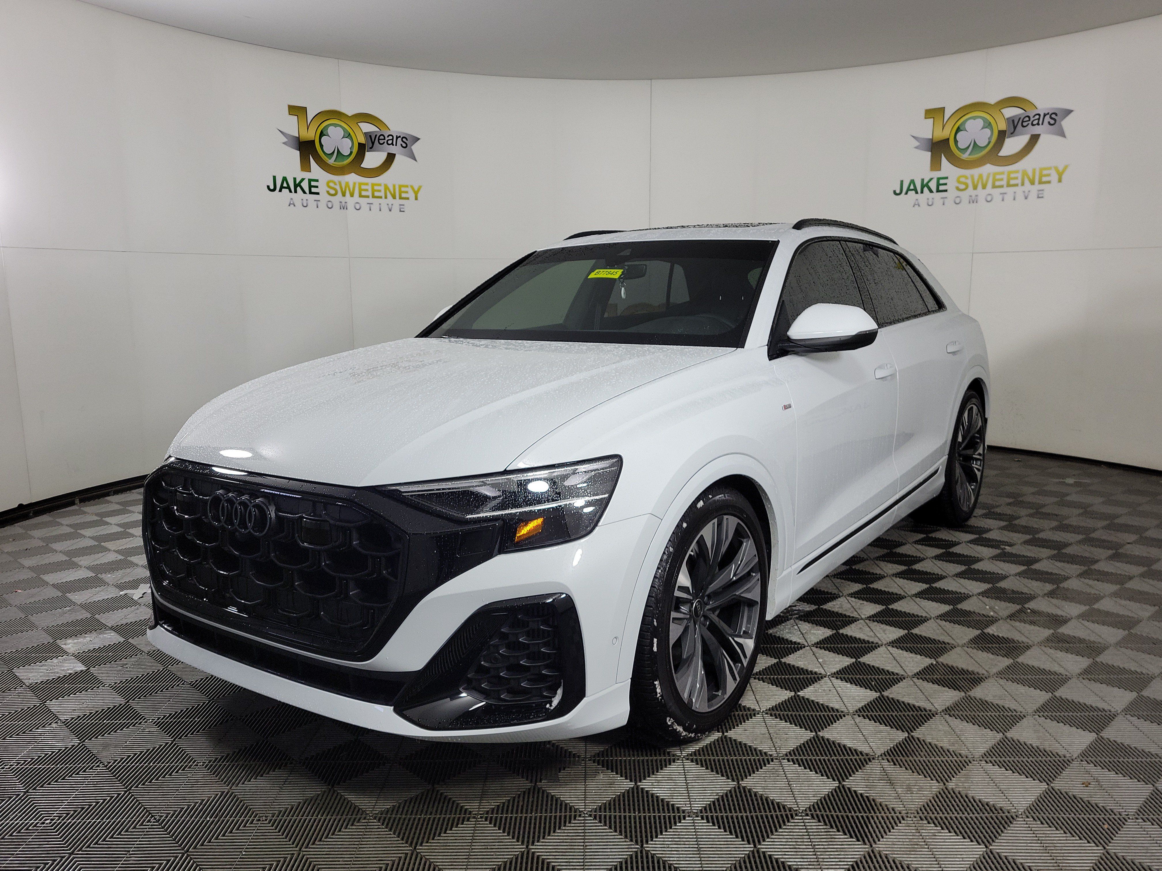 Used 2026 Audi Q8 Premium Plus AWD/4WD image 3