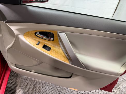 Used 2007 Toyota Camry XLE image 14