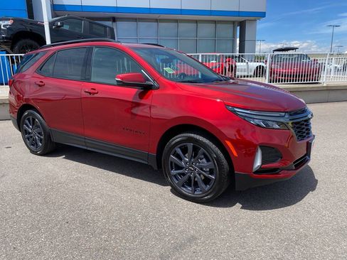 Used 2024 Chevrolet Equinox RS w/ RS Leather Package AWD/4WD image 7