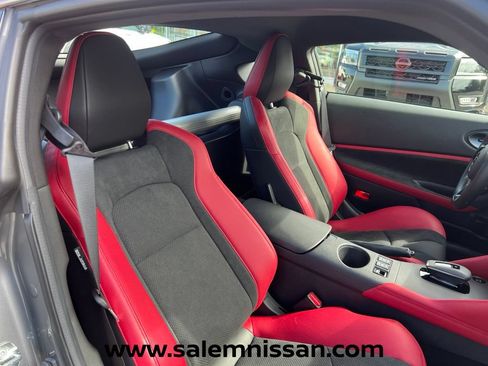 Used 2024 Nissan Z Performance RWD image 19