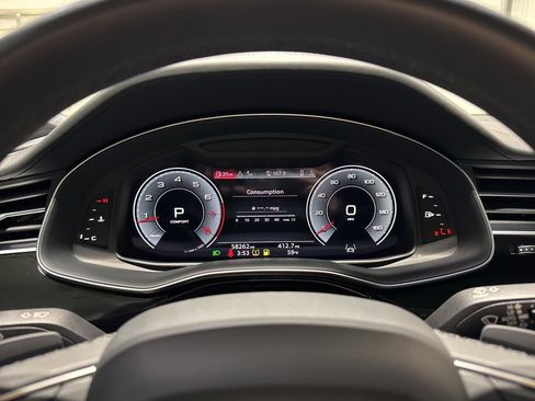 Used 2023 Audi Q8 Prestige w/ Prestige Package image 35