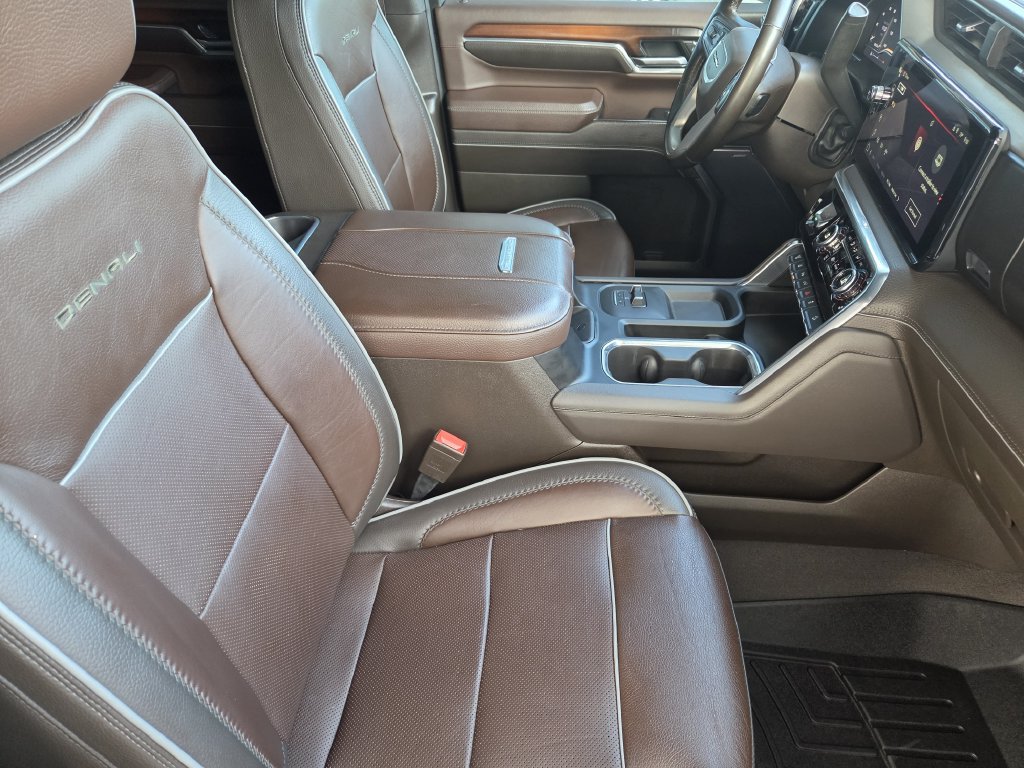 Used 2024 GMC Sierra 2500 Denali w/ Denali Reserve Package AWD/4WD image 15