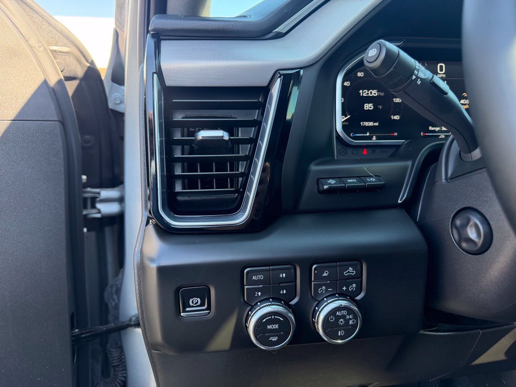 Used 2026 GMC Sierra 1500 Denali w/ Denali Reserve Package AWD/4WD image 28