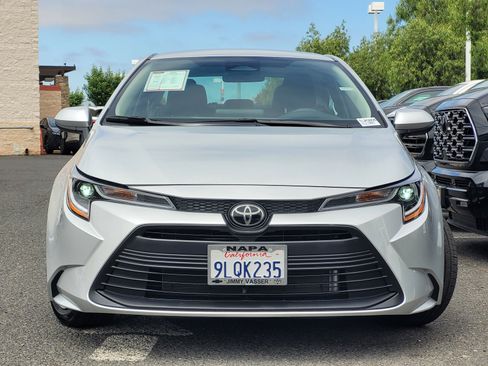 Certified 2025 Toyota Corolla LE w/ Convenience Package FWD image 3