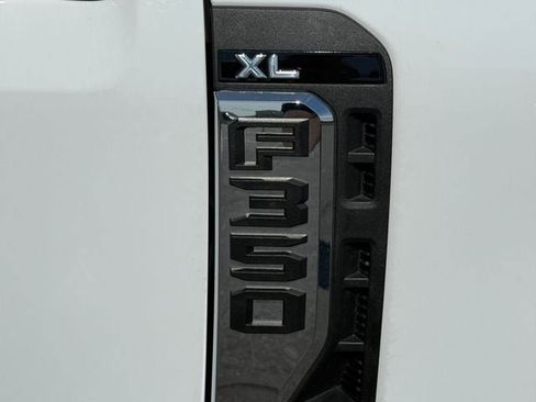 New 2026 Ford F350 XL w/ XL Chrome Package AWD/4WD image 15