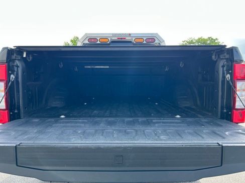 Certified 2022 Ford F350 XLT w/ XLT Premium Package AWD/4WD image 30