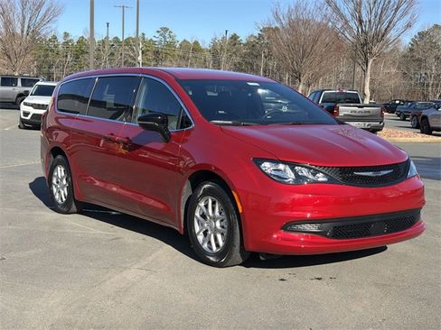 New 2026 Chrysler Voyager LX image 14