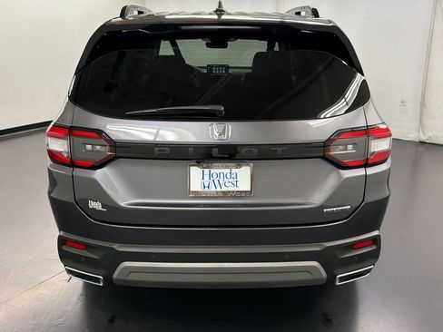 Certified 2023 Honda Pilot Touring image 10