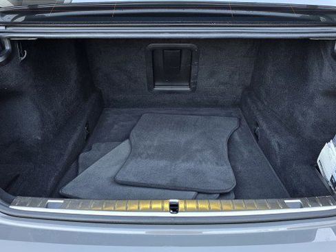 Used 2021 BMW 750i xDrive w/ Executive Package image 29