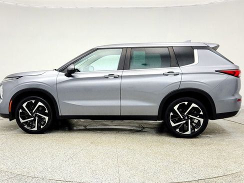 Used 2023 Mitsubishi Outlander SE AWD/4WD image 8