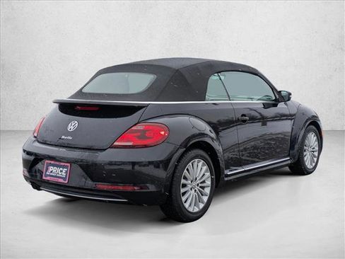 Used 2019 Volkswagen Beetle 2.0T SE image 5
