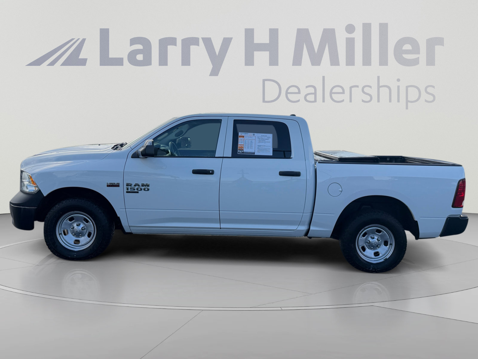 Used 2019 RAM 1500 Tradesman w/ Popular Equipment Group AWD/4WD image 2