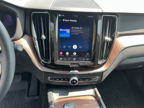 Used 2023 Volvo XC60 B5 Plus w/ Protection Package Premier AWD/4WD image 13