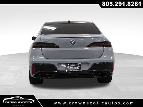 Used 2023 BMW 760i xDrive w/ Executive Package AWD/4WD image 6