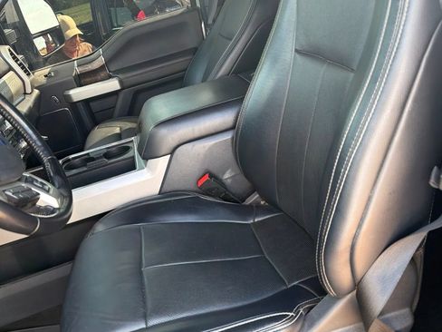 Used 2022 Ford F250 Lariat w/ Lariat Value Package AWD/4WD image 15