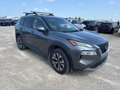 Used 2023 Nissan Rogue SV AWD/4WD image 4