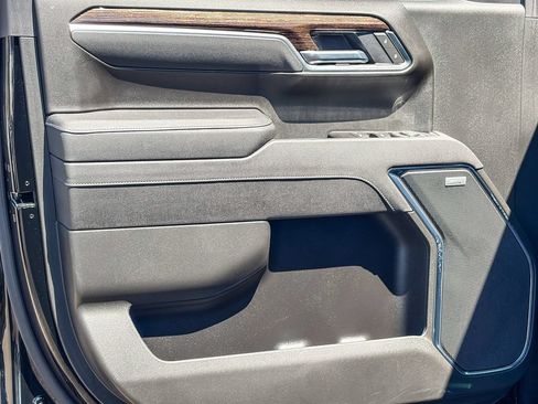 Certified 2025 GMC Sierra 1500 Elevation AWD/4WD image 44