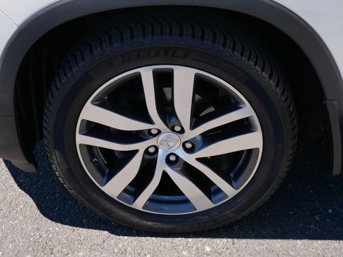 Used 2017 Honda Pilot Touring image 15