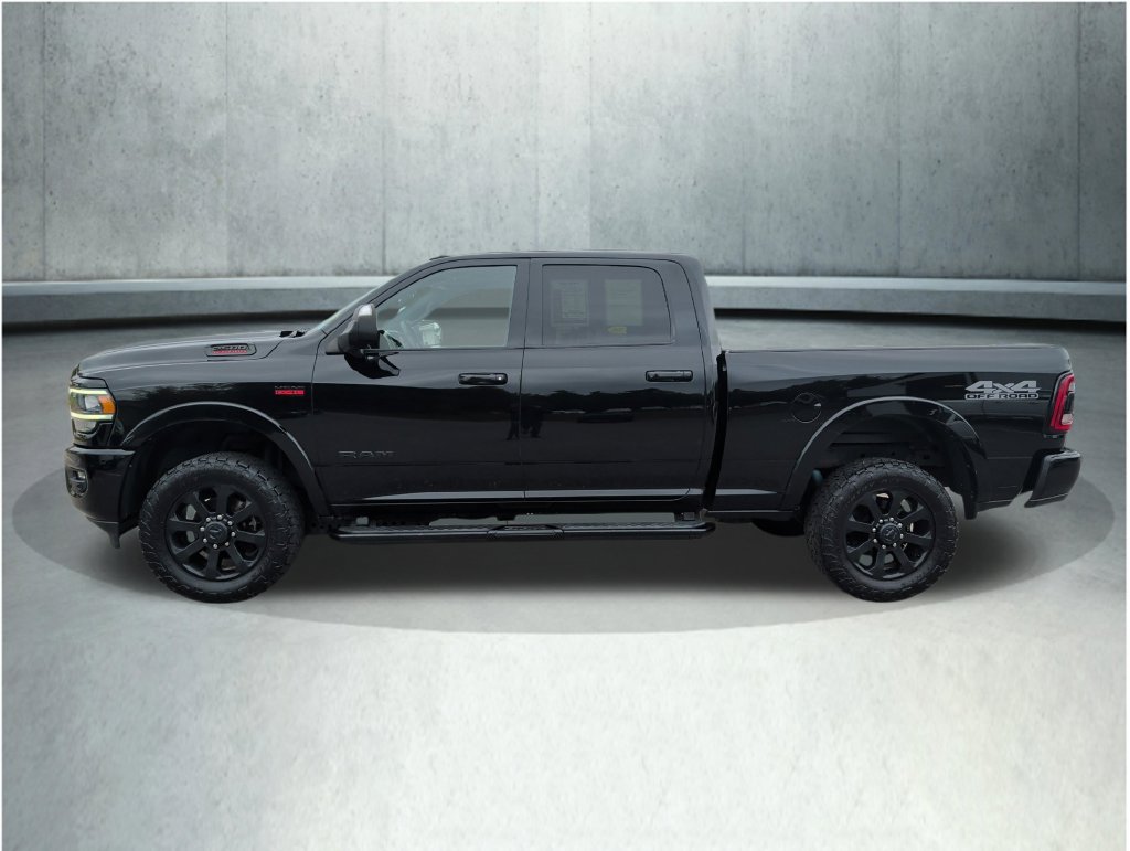 Used 2019 RAM 2500 Laramie w/ Black Appearance Package AWD/4WD image 2