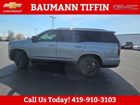 Used 2025 Cadillac Escalade Sport w/ LPO, ONYX Package image 3