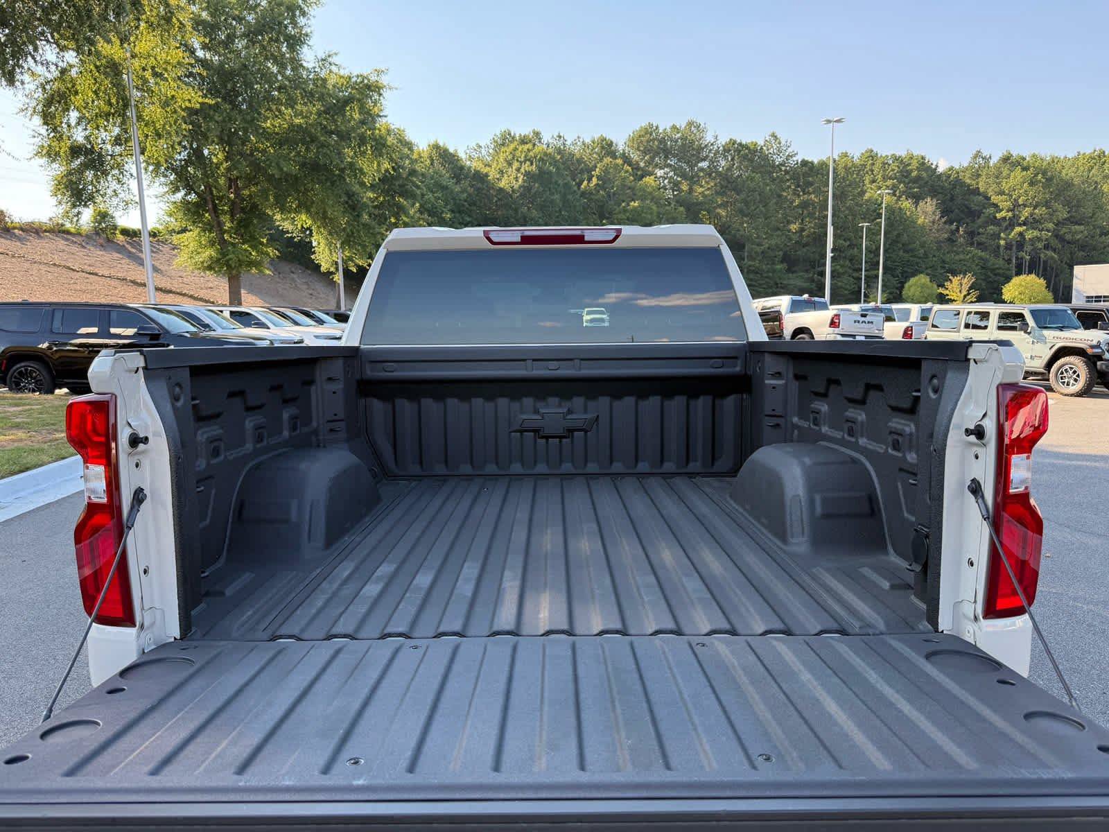 Used 2026 Chevrolet Silverado 1500 RST w/ RST Select Package AWD/4WD image 23