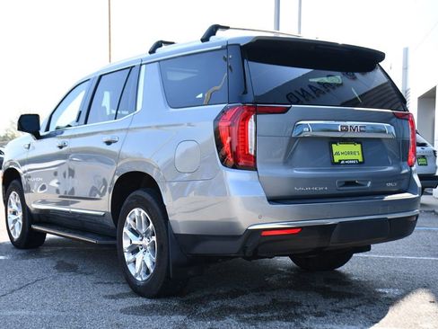 Used 2023 GMC Yukon SLT w/ SLT Premium Package AWD/4WD image 4