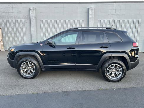 Used 2021 Jeep Cherokee Trailhawk w/ Trailer Tow Group image 4