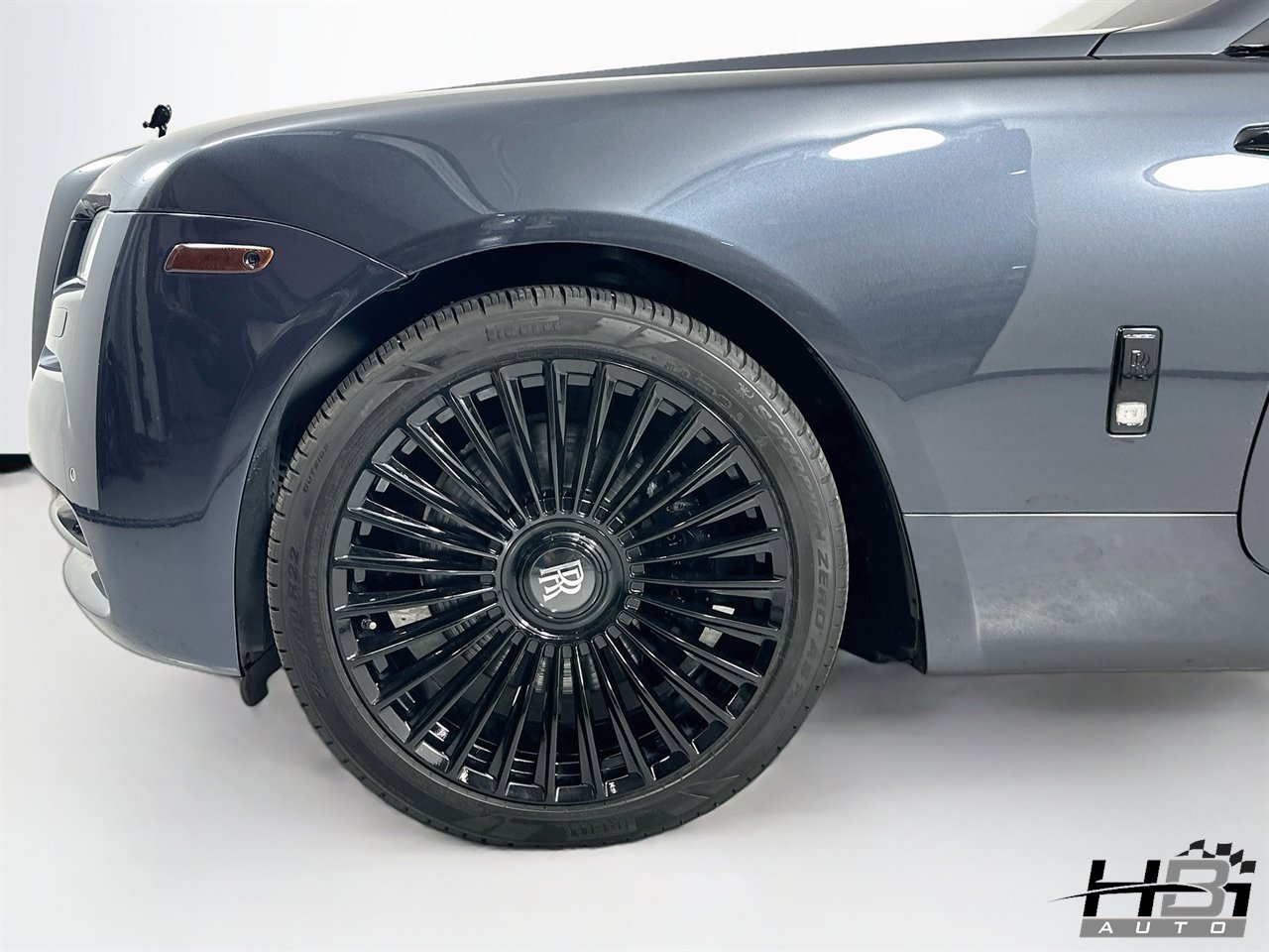 Used 2015 Rolls-Royce Wraith RWD image 16