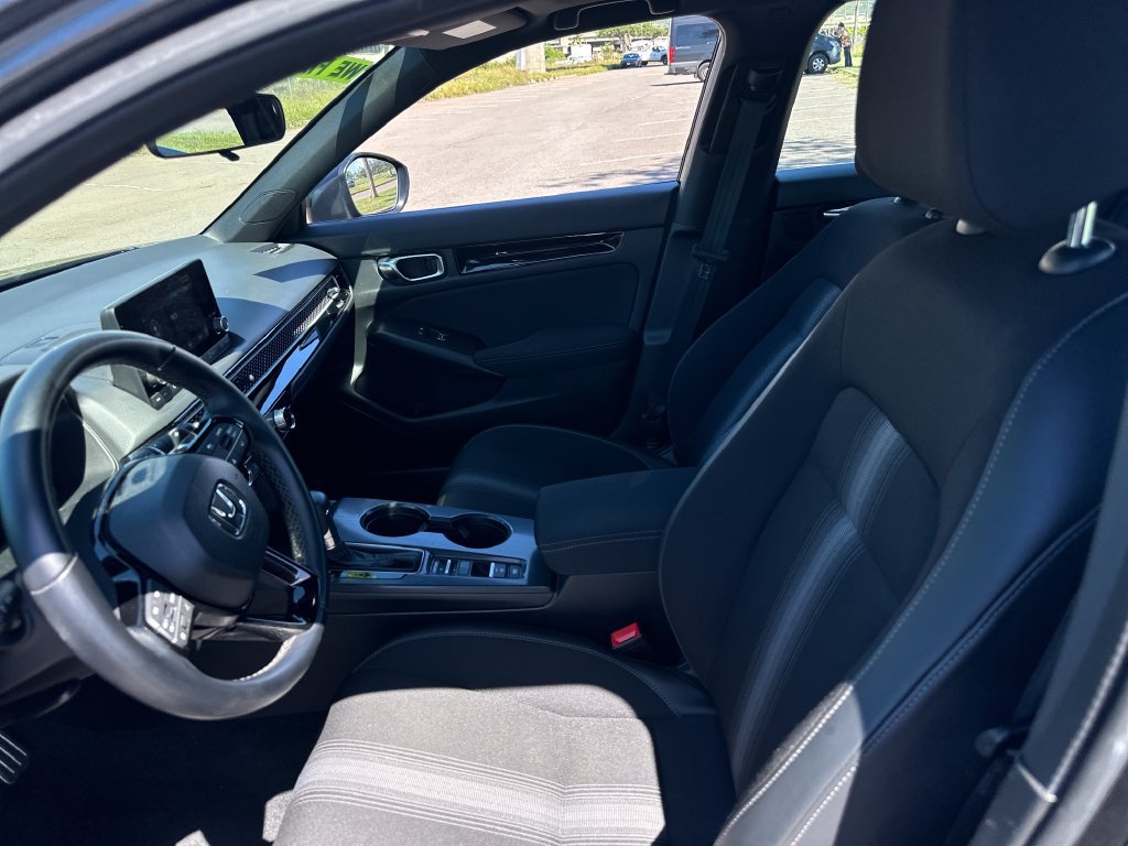Used 2025 Honda Civic Sport image 12