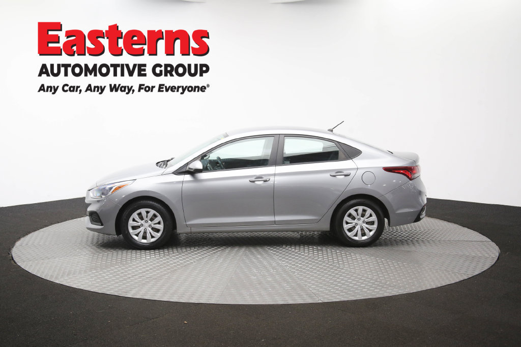 Used 2021 Hyundai Accent SE FWD image 61