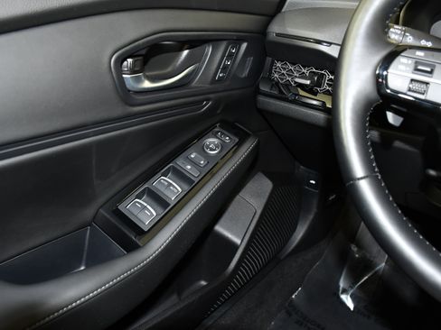 Certified 2025 Honda Accord Touring image 34