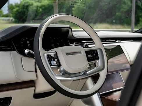 New 2026 Land Rover Range Rover SE AWD/4WD image 19