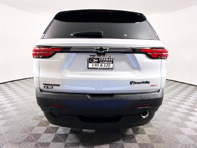 Used 2022 Chevrolet Traverse RS FWD image 22