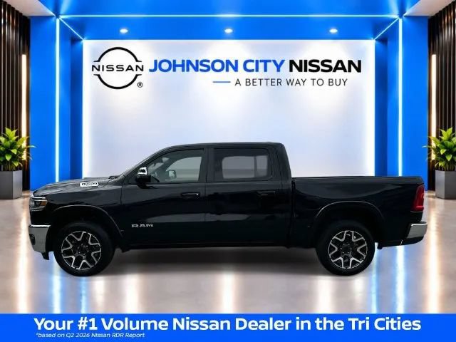 Used 2025 RAM 1500 Laramie AWD/4WD image 7