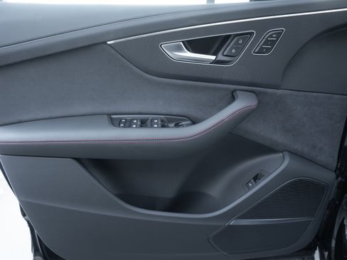 New 2026 Audi SQ7 Prestige AWD/4WD image 21