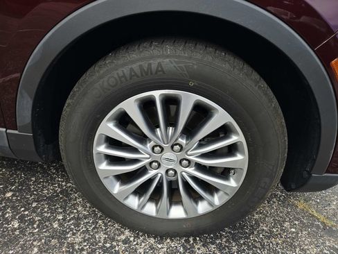 Used 2017 Lincoln MKX Select w/ Select Plus Package FWD image 17